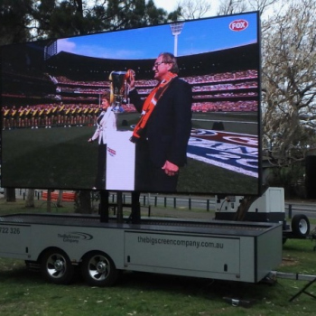 RT20c LED Trailer Screen